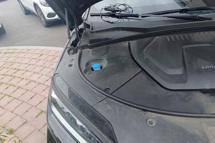 Used BYD Song PLUS New Energy 2024 HONOR Edition DM-i 110km Flagship Model Engine Bay Right