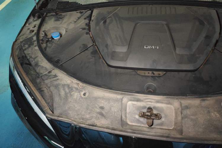 Used BYD Song PLUS New Energy 2024 HONOR Edition DM-i 110km Flagship Model Engine Bay Right