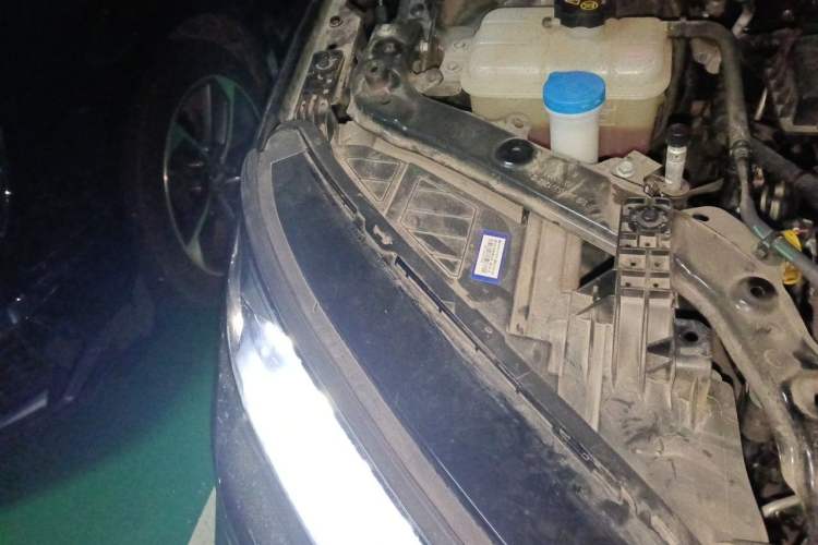 Used BYD Song PLUS New Energy 2024 HONOR Edition DM-i 110km Flagship PLUS Engine Bay Right