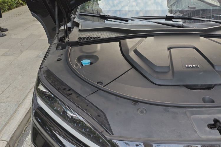 Used BYD Song PLUS New Energy 2024 HONOR Edition DM-i 110km Flagship PLUS Engine Bay Right