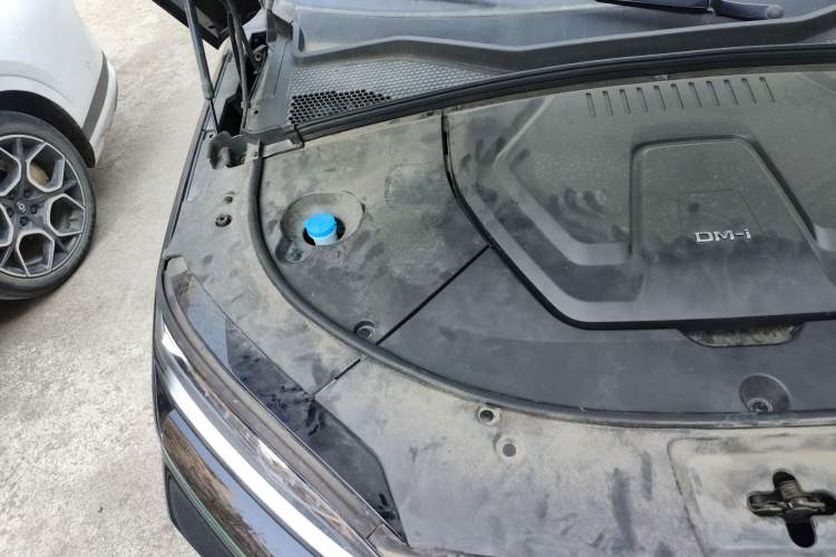Used BYD Song PLUS New Energy 2024 HONOR Edition DM-i 110km Flagship PLUS Engine Bay Right