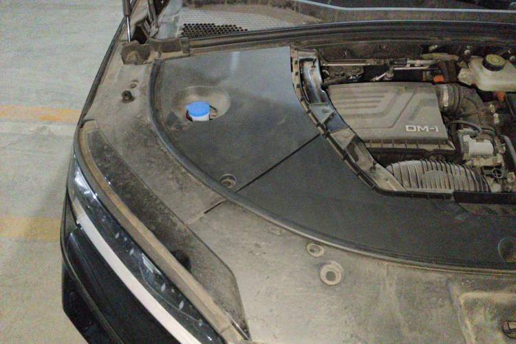 Used BYD Song PLUS New Energy 2024 HONOR Edition DM-i 110km Flagship Model Engine Bay Right