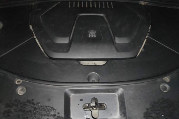Used BYD Song PLUS New Energy 2024 Honor Edition EV 520km Luxury Model Engine Bay