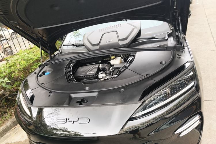 Used BYD Song PLUS New Energy 2024 HONOR Edition DM-i 71km Luxury Model Engine Bay