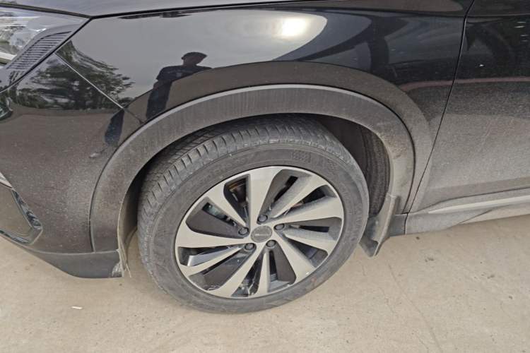Used BYD Song PLUS New Energy 2024 HONOR Edition DM-i 110km Flagship PLUS Exterior 4