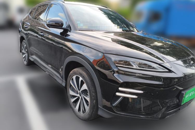 Used BYD Song PLUS New Energy 2024 Honor Edition EV 520km Premium Model Front Right 45 Deg