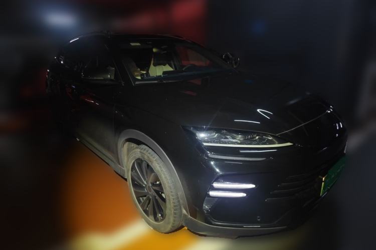 Used BYD Song PLUS New Energy 2024 HONOR Edition DM-i 110km Flagship Model Front Right 45 Deg
