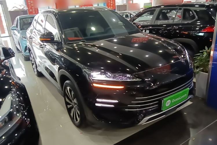Used BYD Song PLUS New Energy 2024 HONOR Edition DM-i 150km Flagship PLUS Front Right 45 Deg
