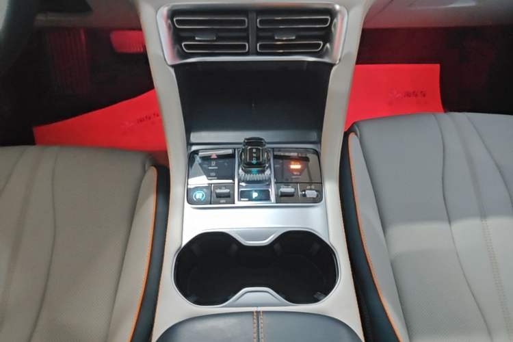 Used BYD Song PLUS New Energy 2024 HONOR Edition DM-i 110km Flagship PLUS Gear Lever