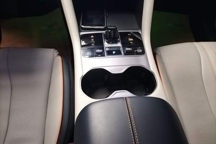 Used BYD Song PLUS New Energy 2024 HONOR Edition DM-i 110km Flagship PLUS Gear Lever