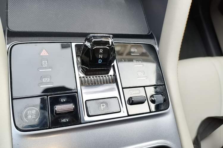 Used BYD Song PLUS New Energy 2024 HONOR Edition DM-i 110km Flagship Model Gear Lever