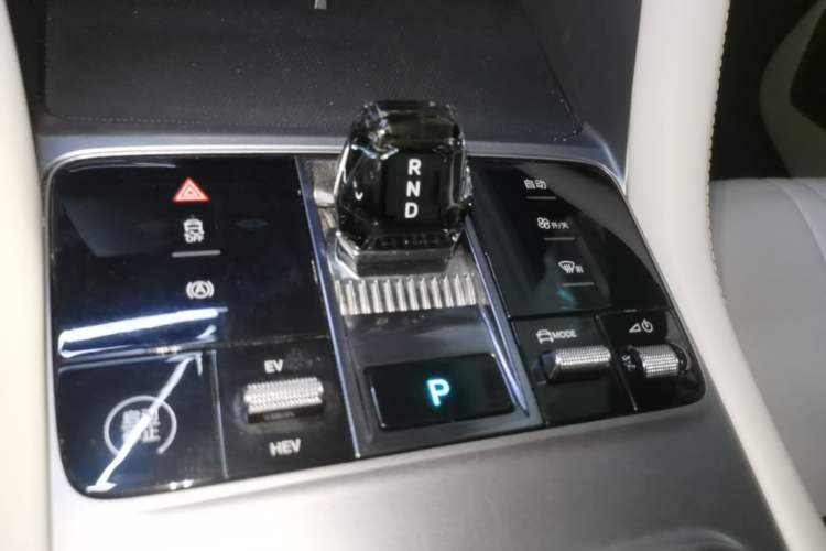Used BYD Song PLUS New Energy 2024 HONOR Edition DM-i 110km Flagship Model Gear Lever