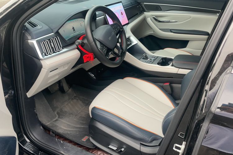 Used BYD Song PLUS New Energy 2024 HONOR Edition DM-i 110km Flagship Model Interior 1