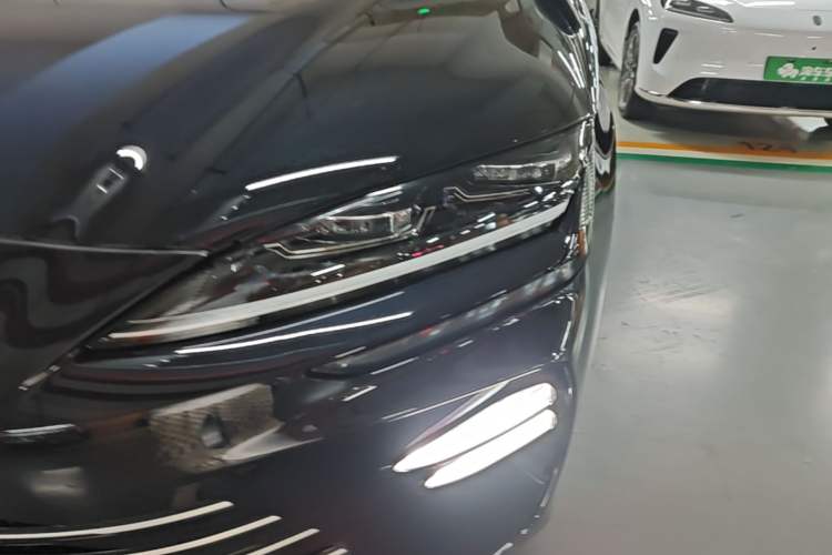 Used BYD Song PLUS New Energy 2024 HONOR Edition DM-i 110km Flagship PLUS Left Front Headlight