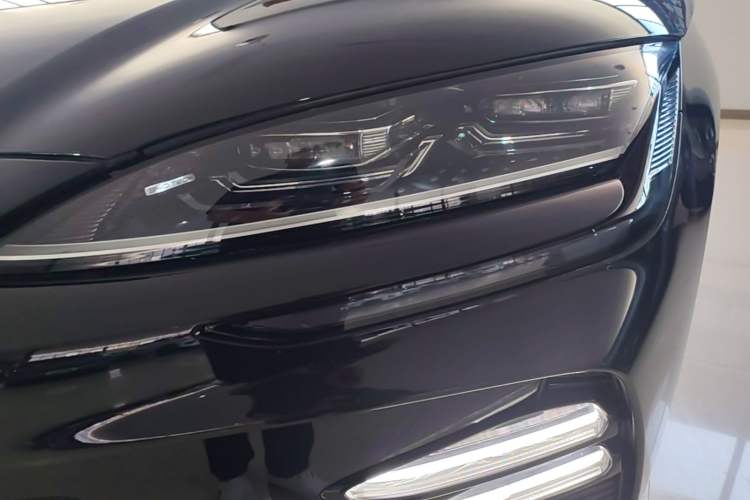 Used BYD Song PLUS New Energy 2024 HONOR Edition DM-i 110km Flagship PLUS Left Front Headlight