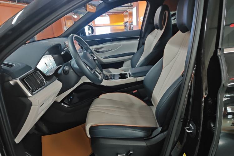 Used BYD Song PLUS New Energy 2024 HONOR Edition DM-i 110km Flagship PLUS Left Front Seat