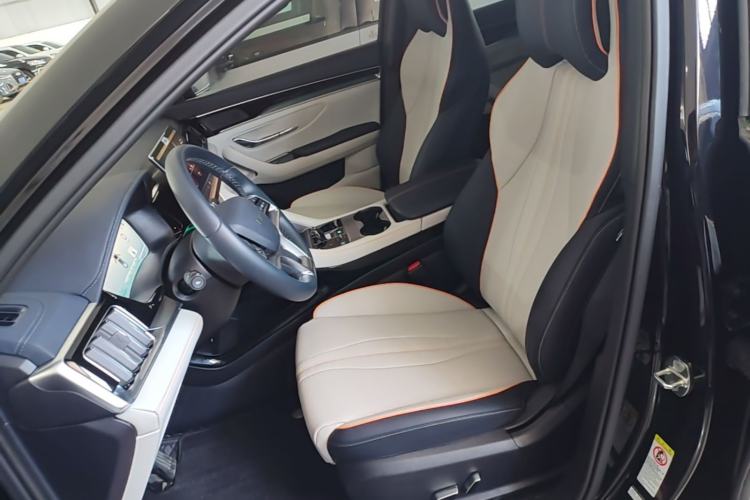Used BYD Song PLUS New Energy 2024 HONOR Edition DM-i 110km Flagship PLUS Left Front Seat