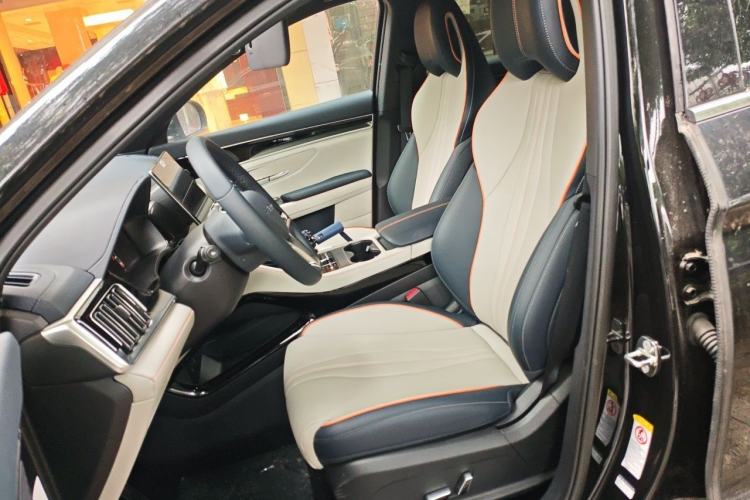 Used BYD Song PLUS New Energy 2024 HONOR Edition DM-i 110km Flagship PLUS Left Front Seat