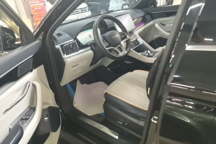 Used BYD Song PLUS New Energy 2024 HONOR Edition DM-i 150km Flagship PLUS Left Front Seat