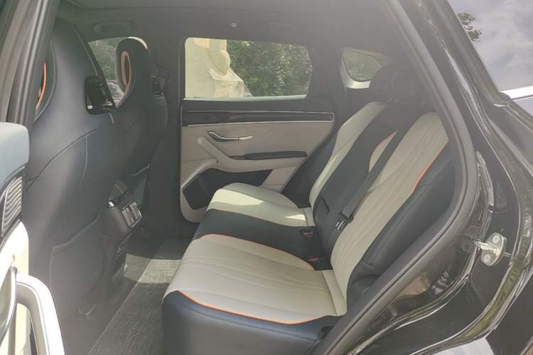 Used BYD Song PLUS New Energy 2024 HONOR Edition DM-i 110km Flagship Model Left Rear Seat