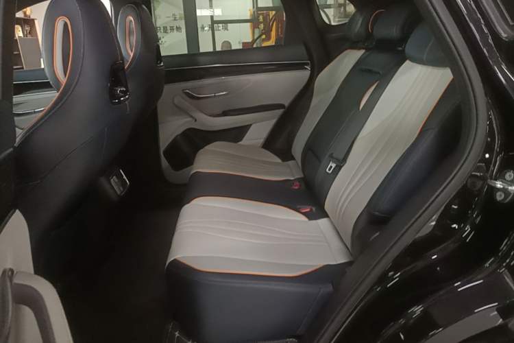 Used BYD Song PLUS New Energy 2024 Honor Edition EV 520km Luxury Model Left Rear Seat