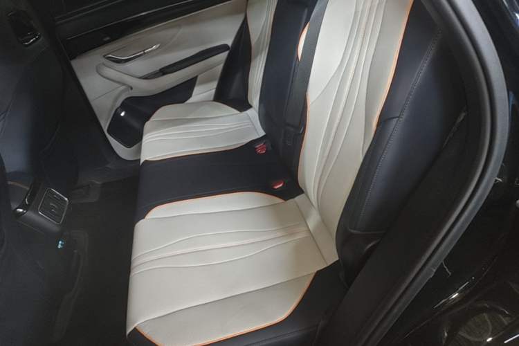 Used BYD Song PLUS New Energy 2024 Honor Edition EV 605km Flagship PLUS Left Rear Seat