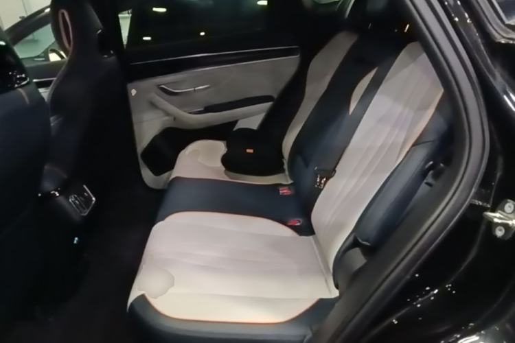 Used BYD Song PLUS New Energy 2024 HONOR Edition DM-i 150km Flagship PLUS Left Rear Seat