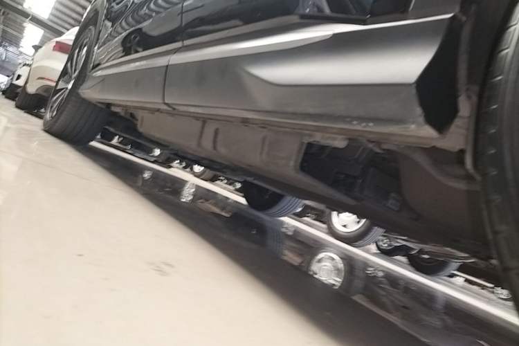 Used BYD Song PLUS New Energy 2024 HONOR Edition DM-i 110km Flagship PLUS Left Side Sill