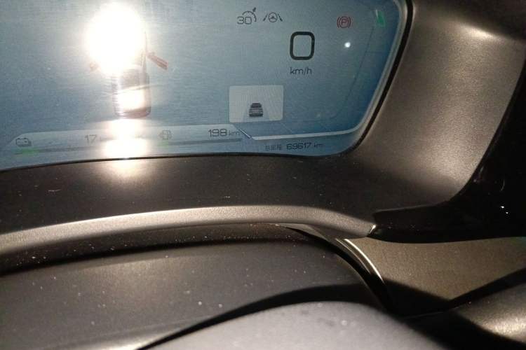 Used BYD Song PLUS New Energy 2024 HONOR Edition DM-i 110km Flagship PLUS Odometer Close Up