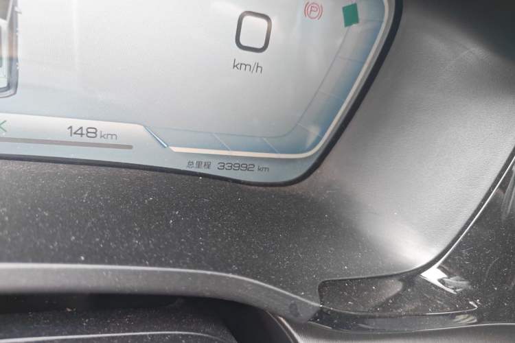 Used BYD Song PLUS New Energy 2024 Honor Edition EV 520km Luxury Model Odometer Close Up