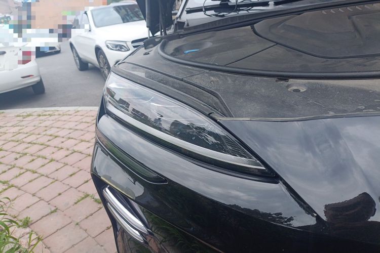 Used BYD Song PLUS New Energy 2024 HONOR Edition DM-i 110km Flagship Model Right Front Headlight