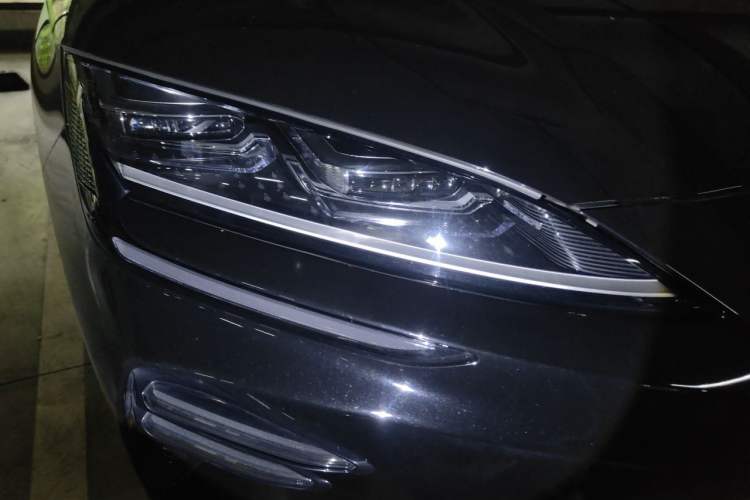 Used BYD Song PLUS New Energy 2024 Honor Edition EV 520km Luxury Model Right Front Headlight