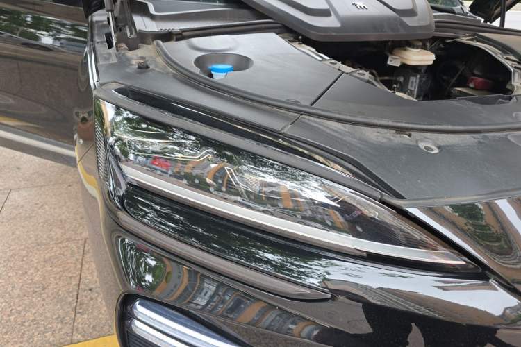 Used BYD Song PLUS New Energy 2024 Honor Edition EV 520km Luxury Model Right Front Headlight