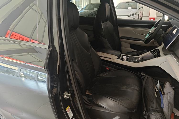Used BYD Song PLUS New Energy 2024 HONOR Edition DM-i 110km Flagship Model Right Front Seat