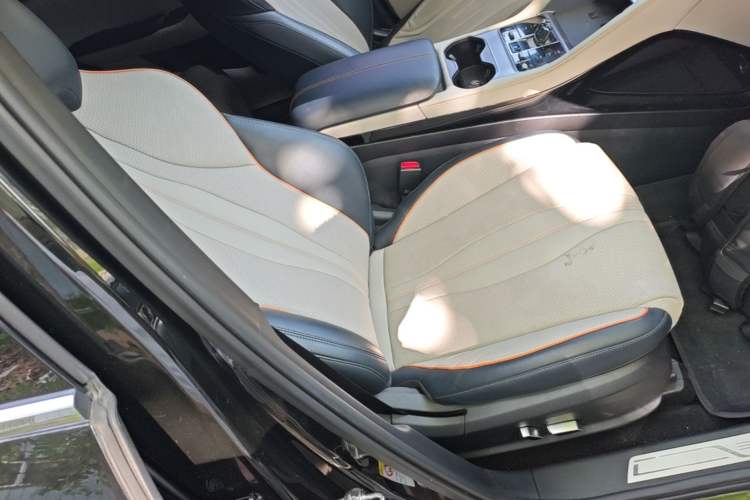 Used BYD Song PLUS New Energy 2024 HONOR Edition DM-i 150km Flagship PLUS Right Front Seat