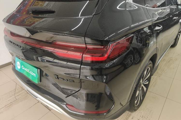 Used BYD Song PLUS New Energy 2024 HONOR Edition DM-i 110km Flagship Model Right Rear Taillight