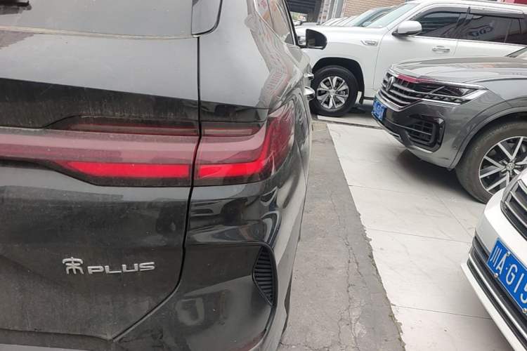 Used BYD Song PLUS New Energy 2024 Honor Edition EV 520km Premium Model Right Rear Taillight