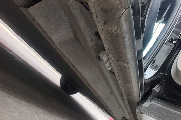 Used BYD Song PLUS New Energy 2024 Honor Edition EV 520km Premium Model Right Side Sill