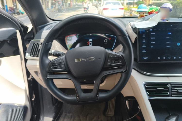 Used BYD Song PLUS New Energy 2024 HONOR Edition DM-i 110km Flagship Model Steering Wheel