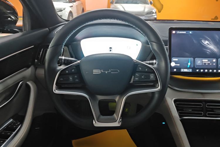 Used BYD Song PLUS New Energy 2024 HONOR Edition DM-i 110km Flagship PLUS Steering Wheel