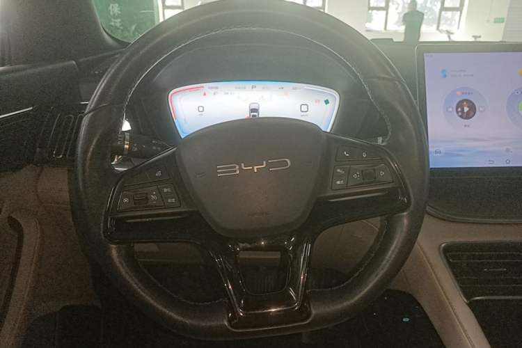 Used BYD Song PLUS New Energy 2024 Honor Edition EV 520km Luxury Model Steering Wheel