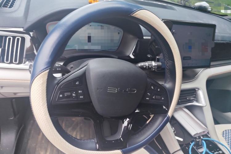 Used BYD Song PLUS New Energy 2024 Honor Edition EV 520km Luxury Model Steering Wheel