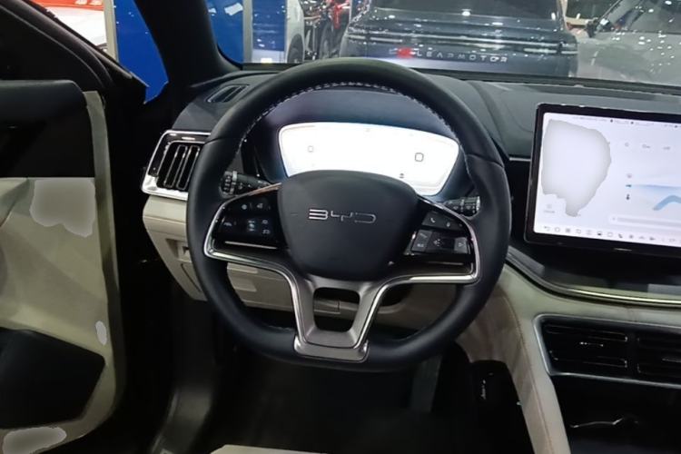 Used BYD Song PLUS New Energy 2024 HONOR Edition DM-i 150km Flagship PLUS Steering Wheel