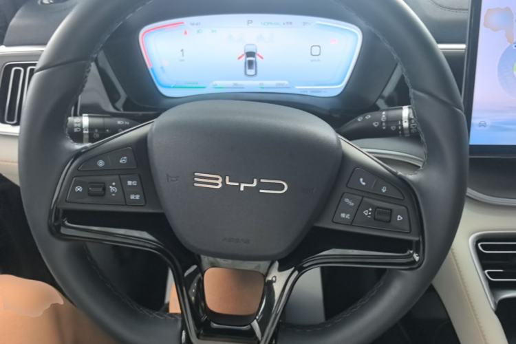 Used BYD Song PLUS New Energy 2024 HONOR Edition DM-i 110km Flagship Model Steering Wheel