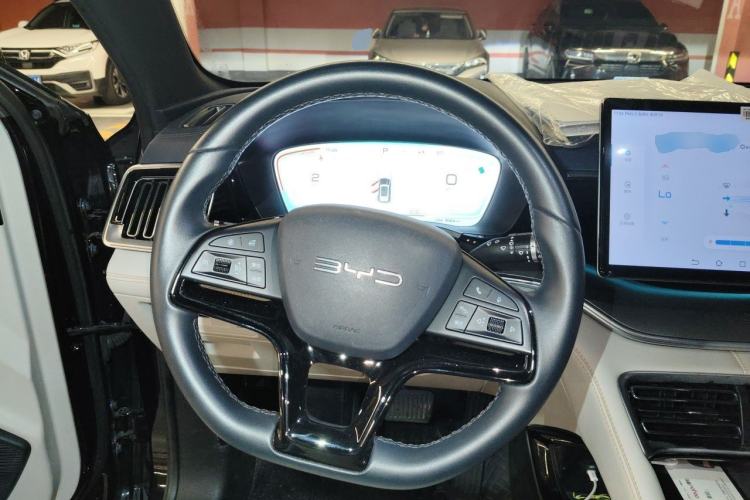 Used BYD Song PLUS New Energy 2024 HONOR Edition DM-i 110km Flagship Model Steering Wheel