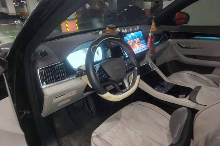 Used BYD Song PLUS New Energy 2024 HONOR Edition DM-i 110km Flagship Model Steering Wheel