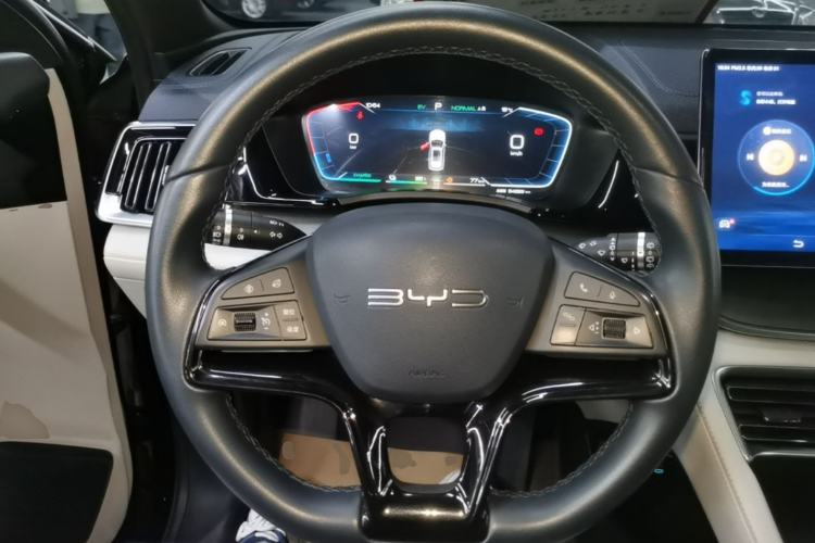 Used BYD Song PLUS New Energy 2024 HONOR Edition DM-i 110km Flagship Model Steering Wheel
