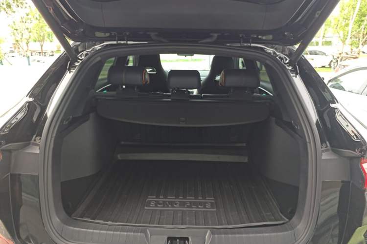 Used BYD Song PLUS New Energy 2024 HONOR Edition DM-i 110km Flagship PLUS Trunk