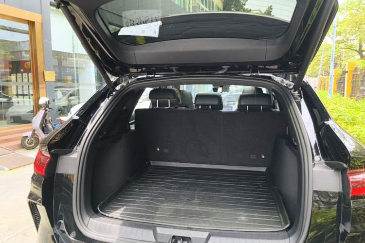 Used BYD Song PLUS New Energy 2024 HONOR Edition DM-i 71km Luxury Model Trunk
