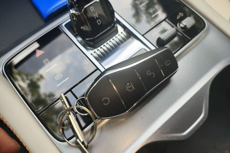 Used BYD Song PLUS New Energy 2024 HONOR Edition DM-i 110km Flagship Model Vehicle Key